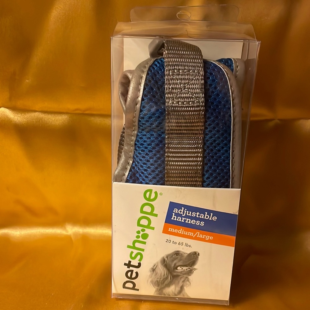 NWT- PetShoppe Adjustable Pet Harness blue & silver. Medium/large 20-65 lbs.